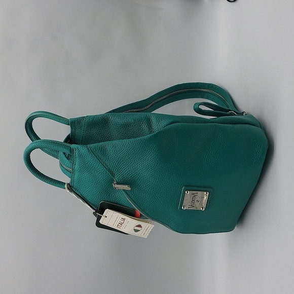 2188- Valentina Women’s Backpack Made In Italy NWT - Picture 3 of 13